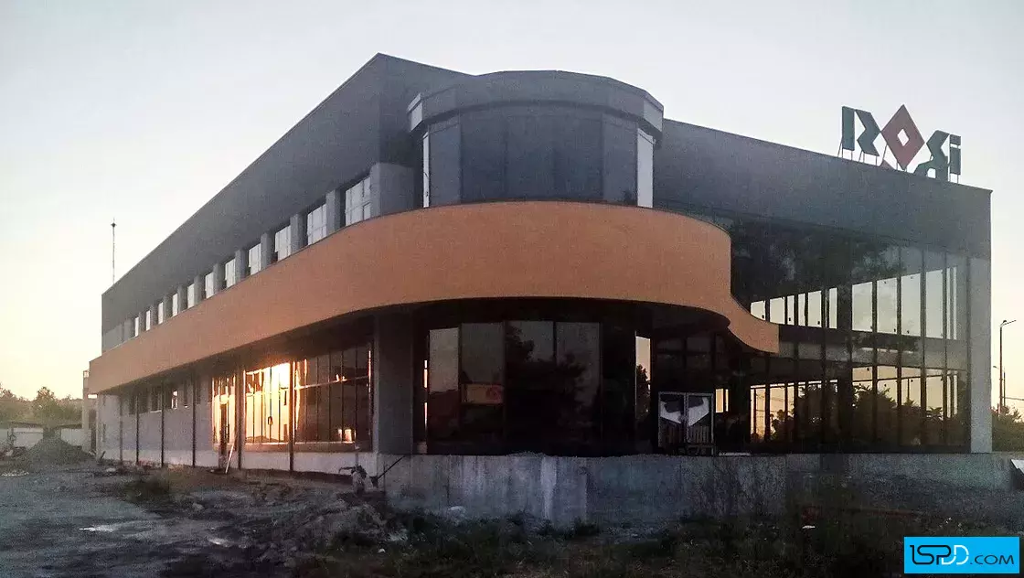 Шоурум и складова база