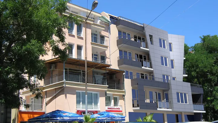 Жилищна сграда